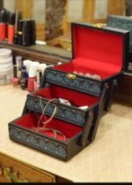 Wooden jewellery box